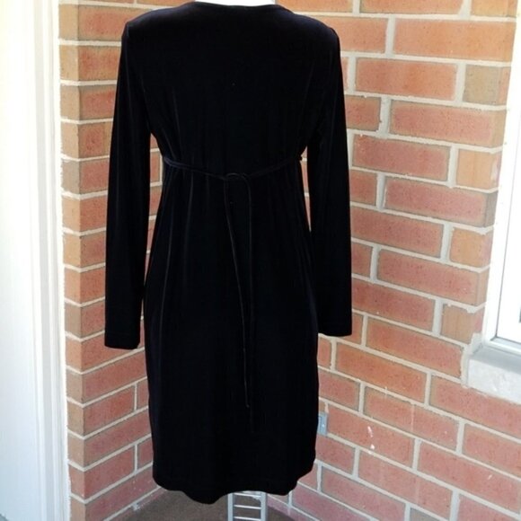 Mimi Maternity velvet dress (M) - Picture 2 of 4